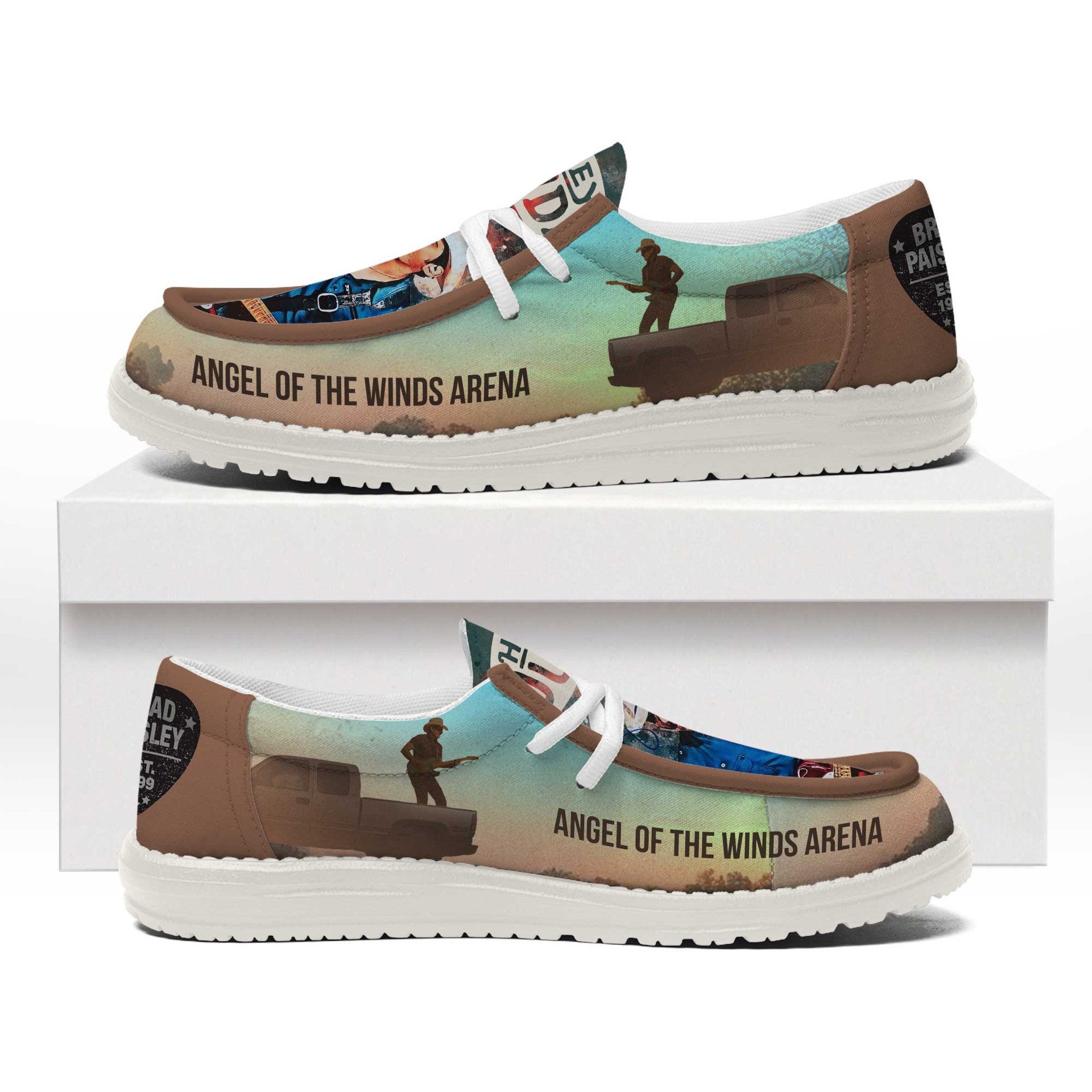 Brad Paisley "Angel of the Winds Arena" Hey Dude Shoes Brad Paisley "Angel of the Winds Arena" Hey Dude Shoes
